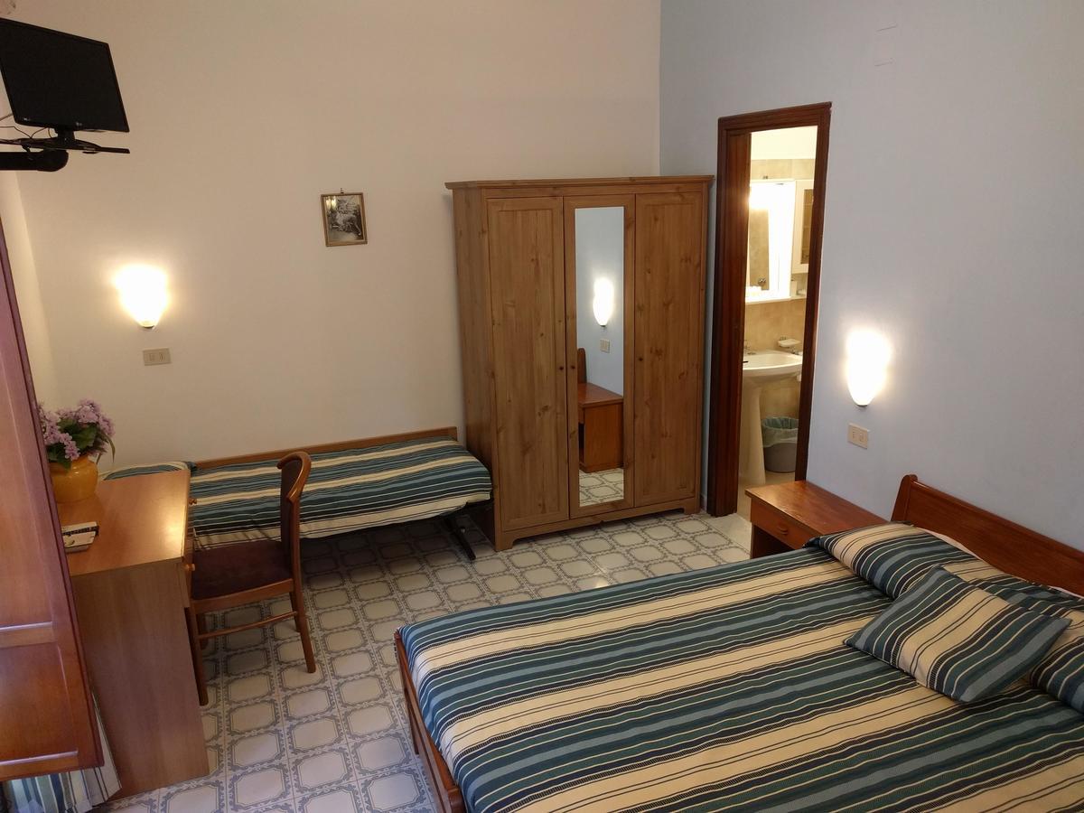 Hotel Conte - S. Angelo Bay Serrara Fontana Exterior foto
